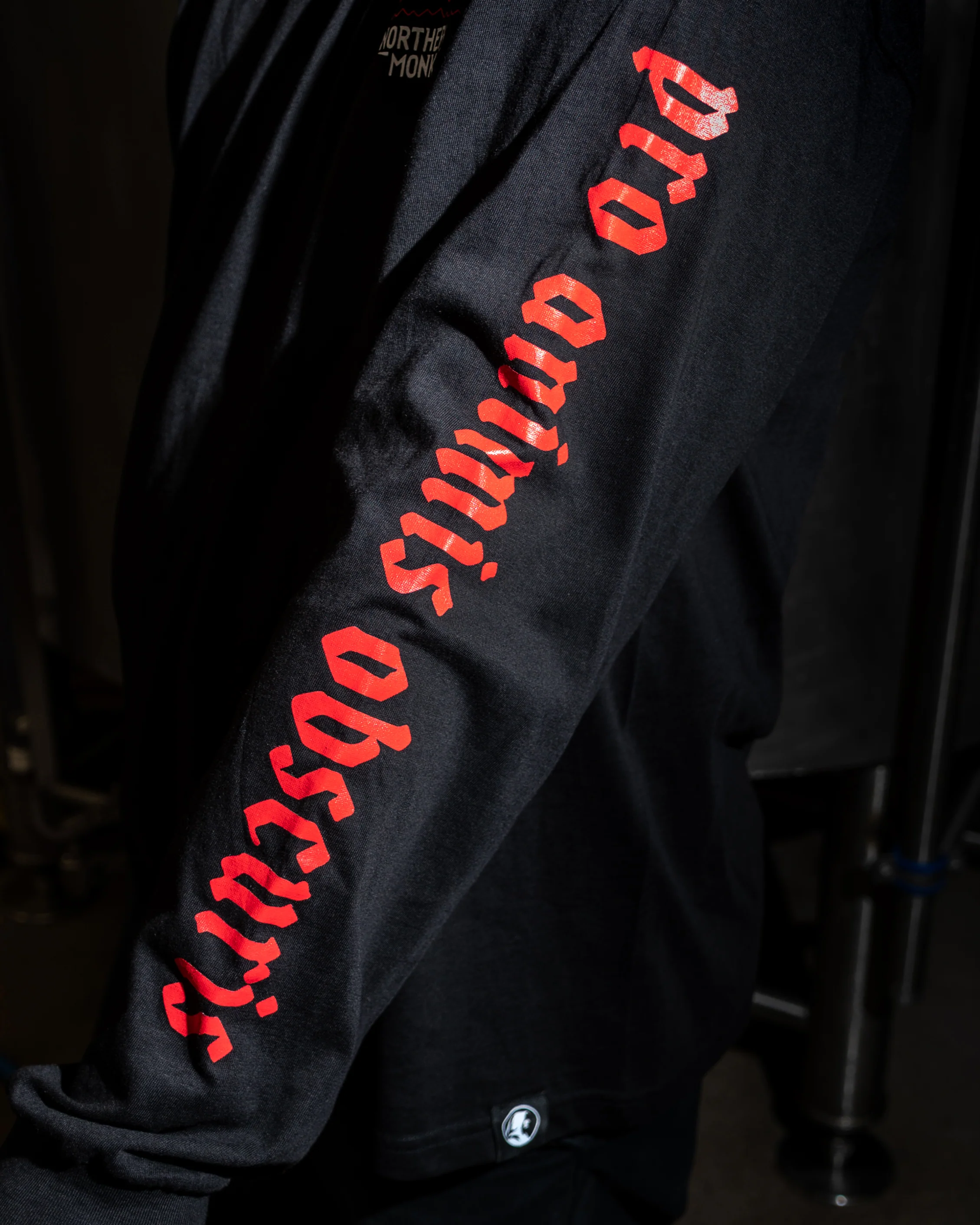 DARK & WILD 2025 LONGSLEEVE - Image 7