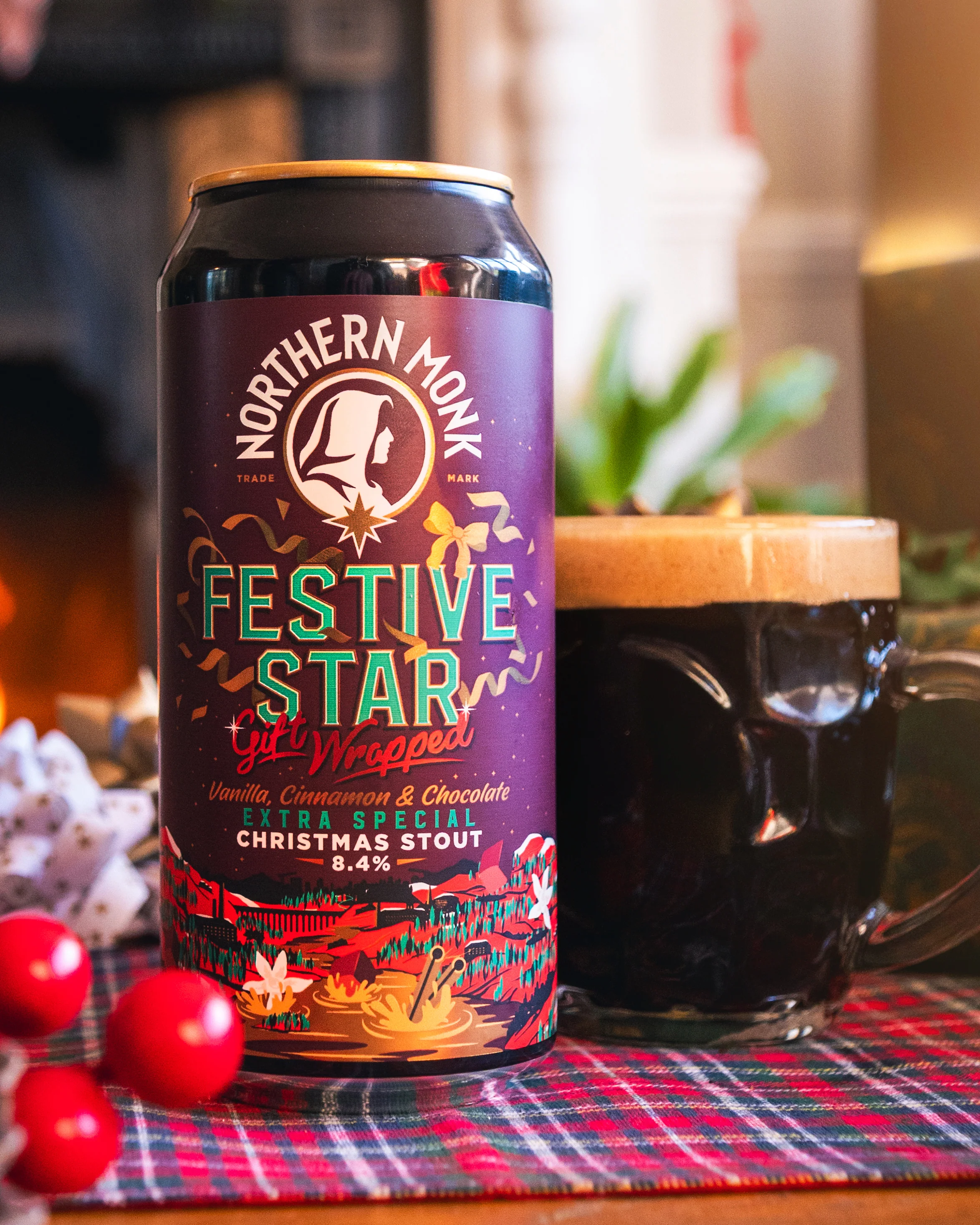 FESTIVE STAR GIFT WRAPPED // EXTRA SPECIAL CHRISTMAS STOUT // 8.4% - Image 4