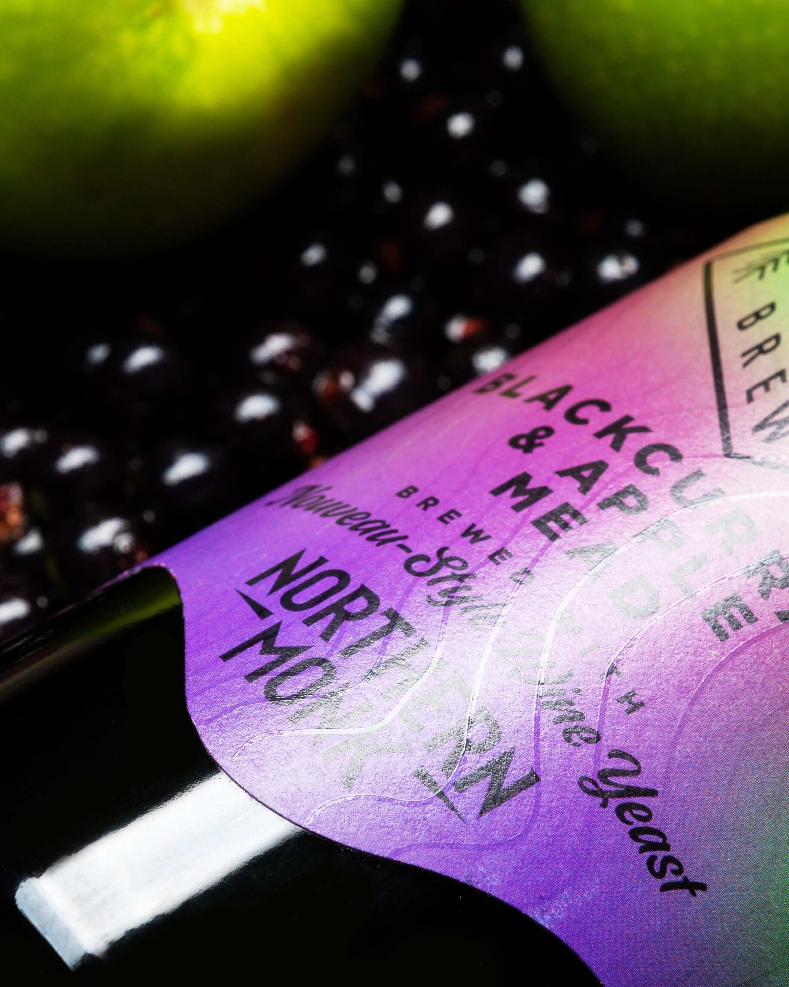 NORTHERN WILD 005 // APPLE AND BLACKCURRANT MEAD // GOSNELLS // 10% - Image 3